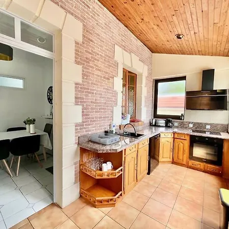 3 Bedrooms House - Garden - Parking, Center Near Paris And Orly Villa